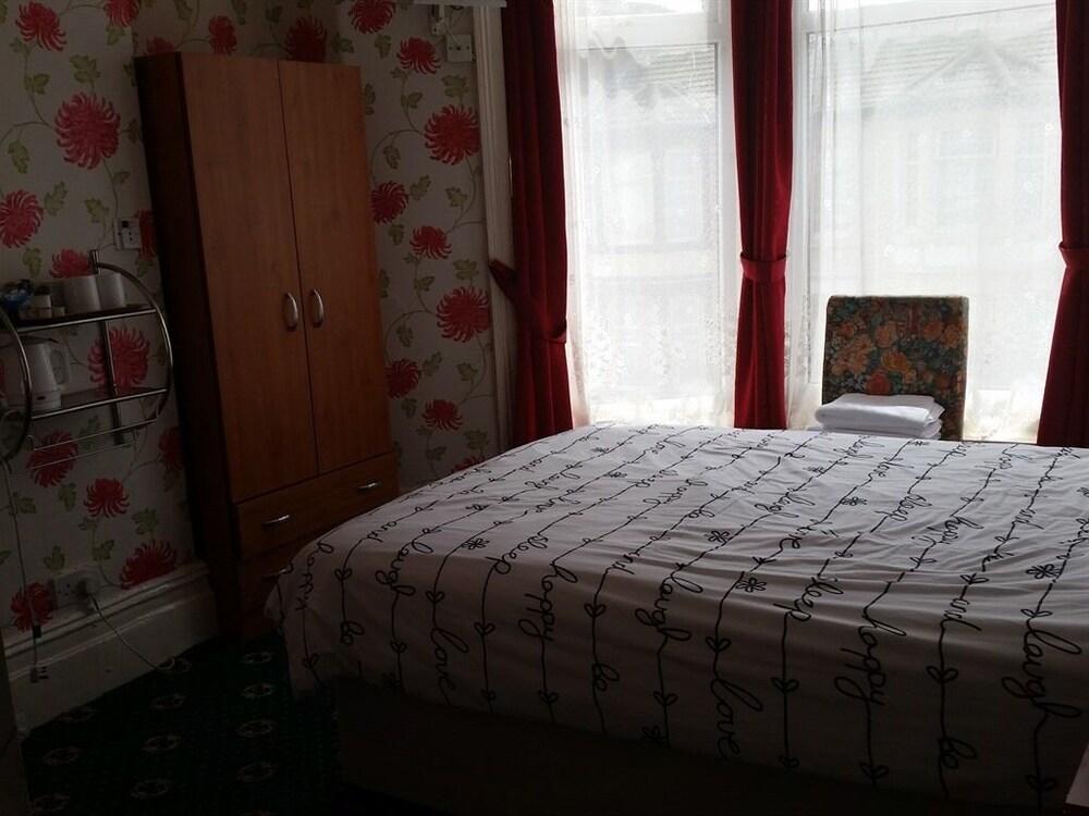 Rayners Hotel Blackpool Buitenkant foto